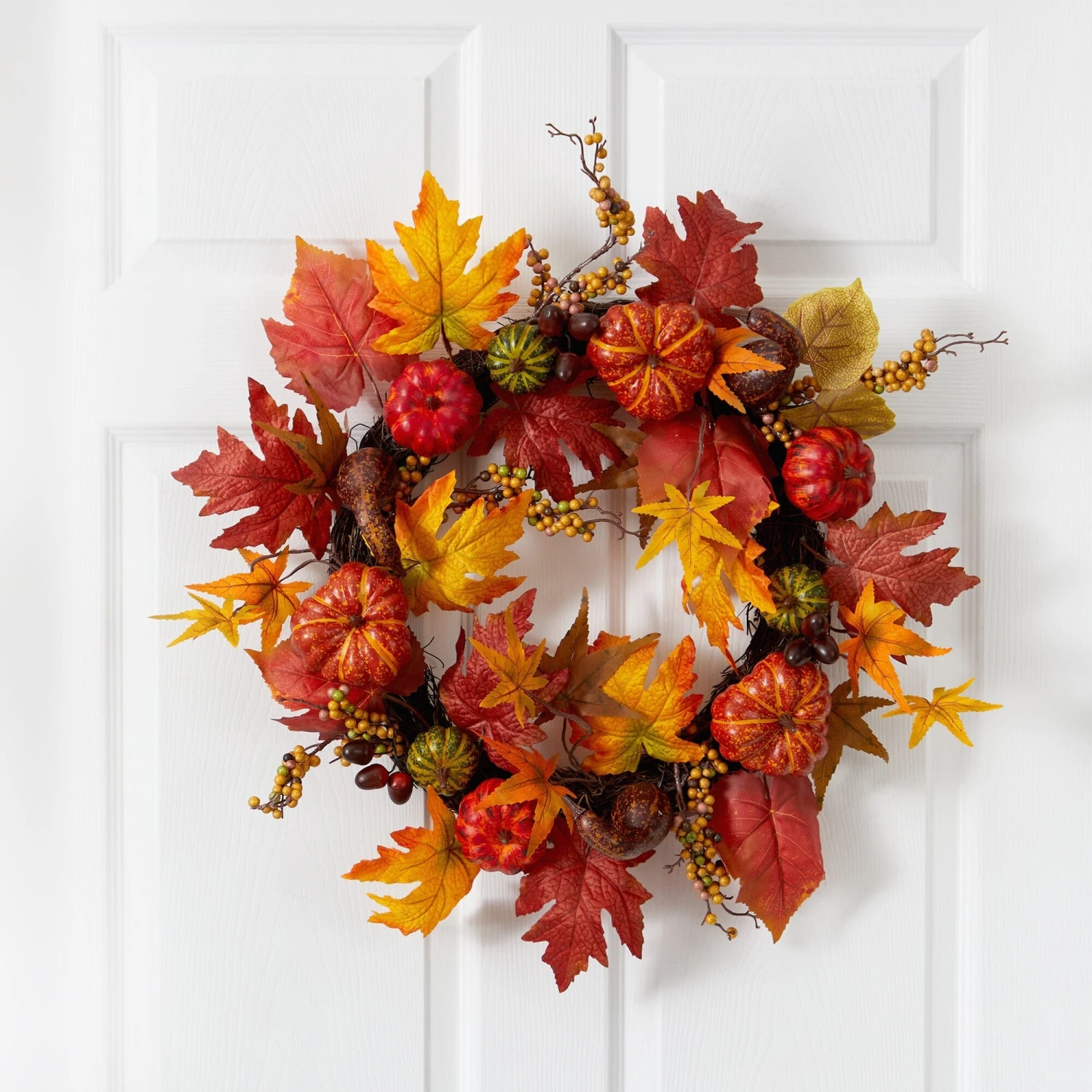 24” Autumn Pumpkin And Berries Artificial Fall Wreath 4 24” Autumn Pumpkin And Berries Artificial Fall Wreath - Image 2