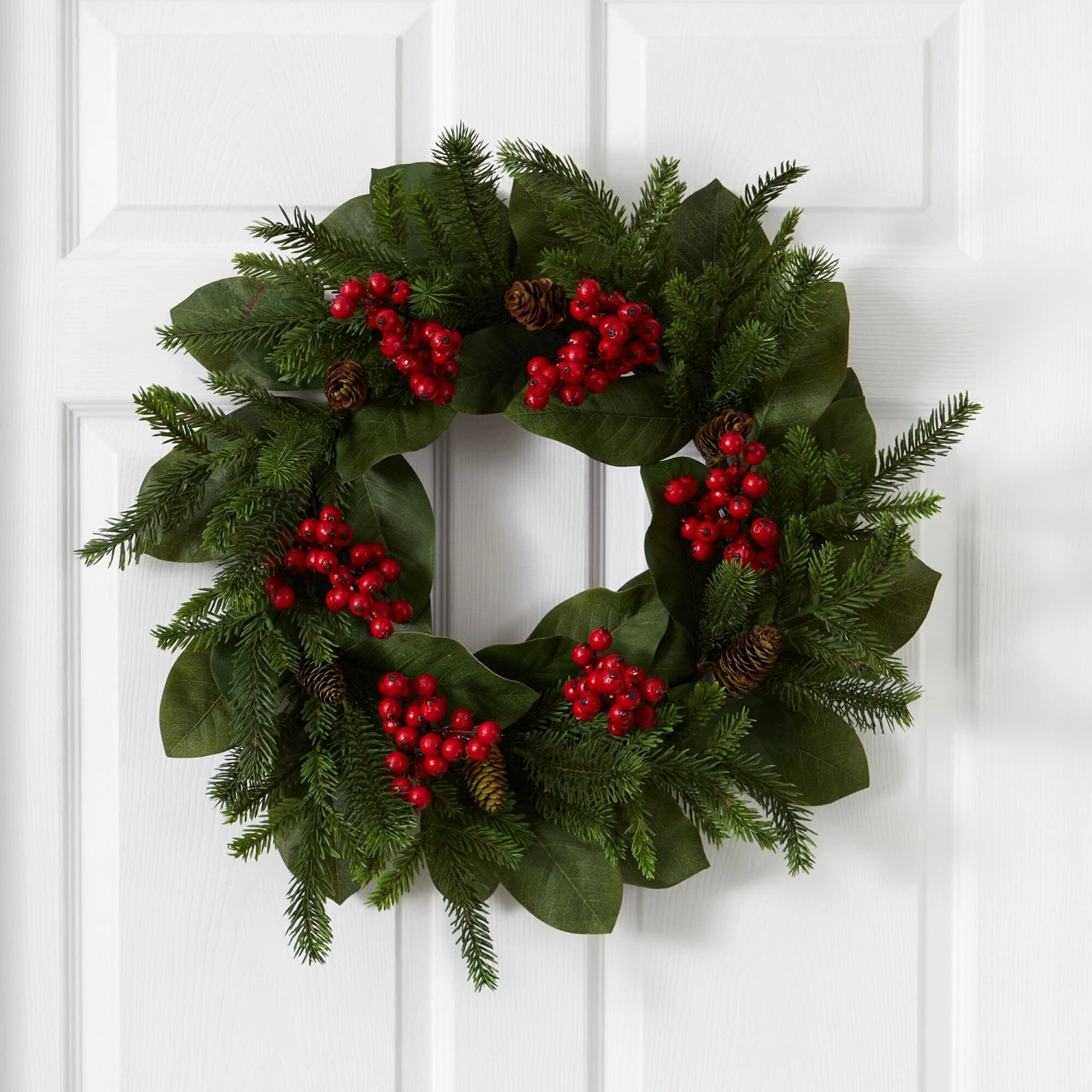 24” Magnolia Leaf, Berry And Pine Artificial Wreath 4 24” Magnolia Leaf, Berry And Pine Artificial Wreath - Image 2