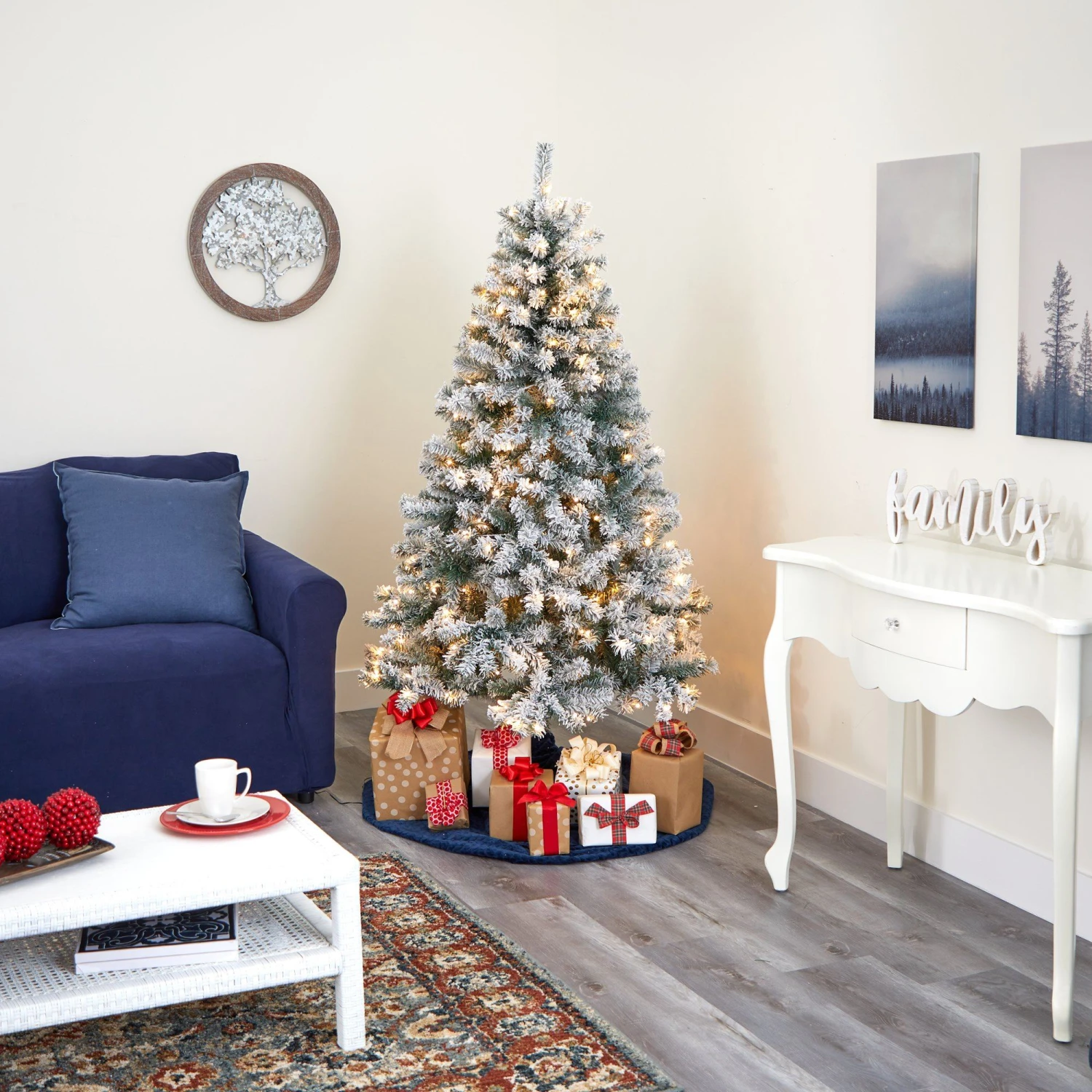 6' Flocked Rock Springs Spruce Artificial Christmas Tree With 250 Clear LED Lights 7 6' Flocked Rock Springs Spruce Artificial Christmas Tree With 250 Clear LED Lights - Image 5